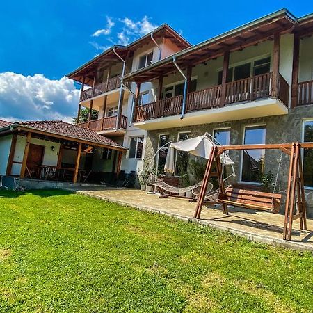 Guest House Au Nature Goljama Zseljazna Kültér fotó